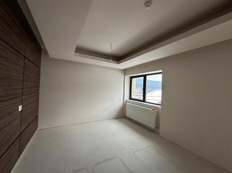 Vilă deosebită cu vedere panoramică la Munții Bucegi – Bușteni, str. Crinului - 22