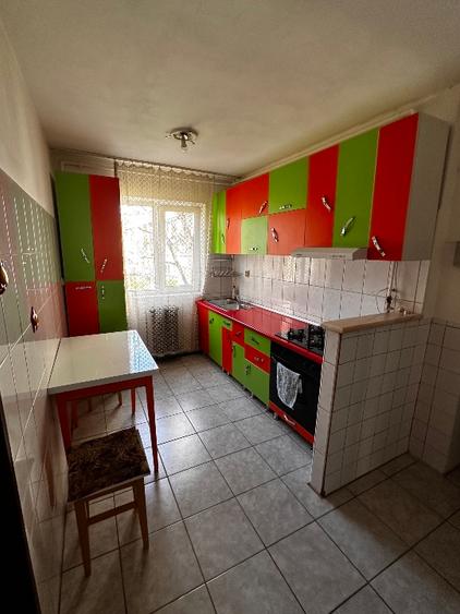 Vând apartament 2 camere - 1