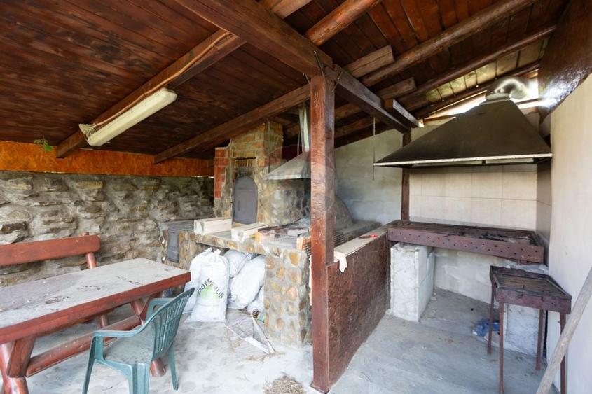 Hotel / Pensiune cu 10 camere de vanzare/Vama Buzaului - 40