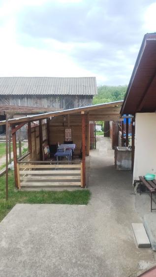 Casa cu gospodarie - 4