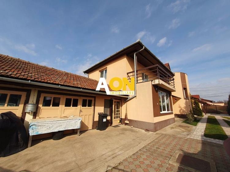 Casa P+1, 912 mp teren, 5 camere, strada asfaltata, zona Lipoveni - 2