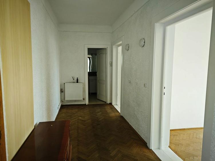 Casa de inchiriat - 6