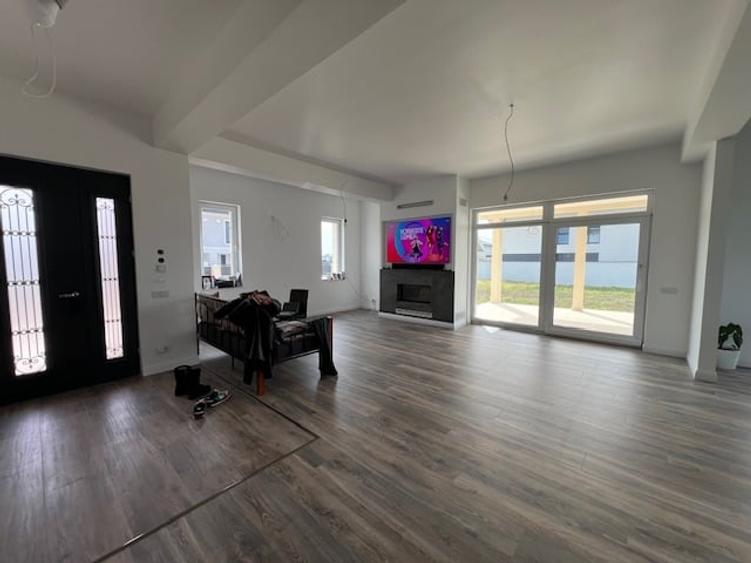 Vila individuala, teren 1100 mp, garaj, incalzire pardoseala, comision 0% - 11