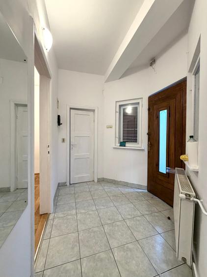 Parter in Vila cu intrare Individuală / Cotroceni/ Centrala Proprie - 20