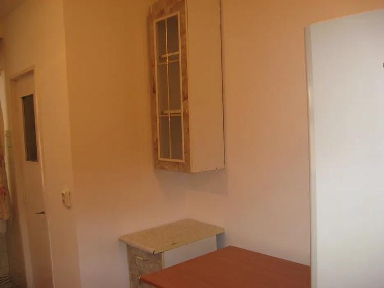 Apartament cu 3 camere, decomandat, Alexandru cel Bun - 4