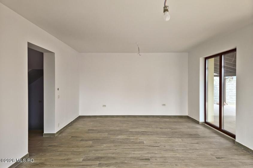 Giarmata - Casa P+1, 4 Dormitoare, 4 Bai, Garaj, Beci, Teren 556 Mp - 3