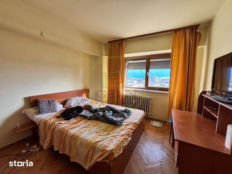 Apartament cu 3 camere decomandat în Brazda lui Novac