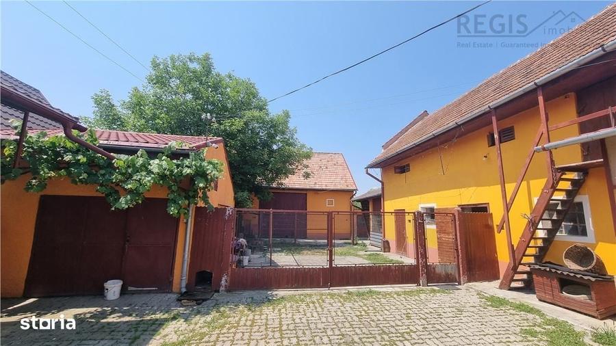 Casă cu 4 camere în Stupini