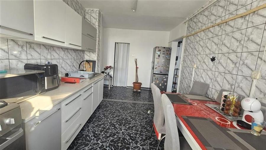 Berceni- Metrou Piata Sudului, apartament 4 camere, centrala proprie, bloc reabi - 23