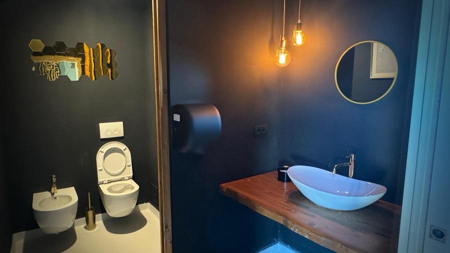 Cladire de birouri de vanzare INCHIRIATA total - Unirii - 8