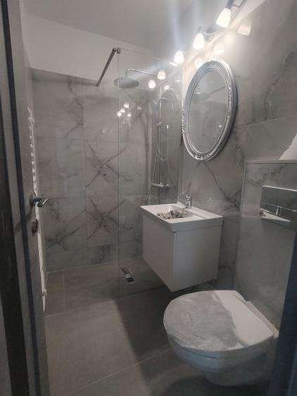 De vanzare apartament renovat la cheie etaj intermediar - 4