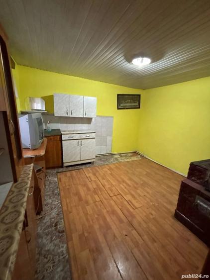 De vanzare casa la 10 min de Roman, 3 camere 2 bai, teren 585 mp, 39.000 euro - 6