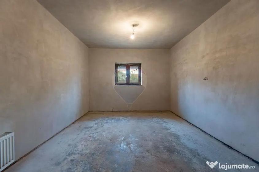 Casa cu 3 camere de vanzare, renovata la gri, teren 21... - 9