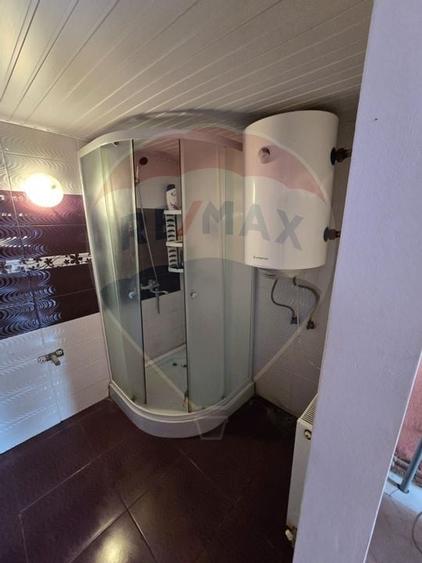 Casă / Vilă cu 6 camere de vânzare - 8