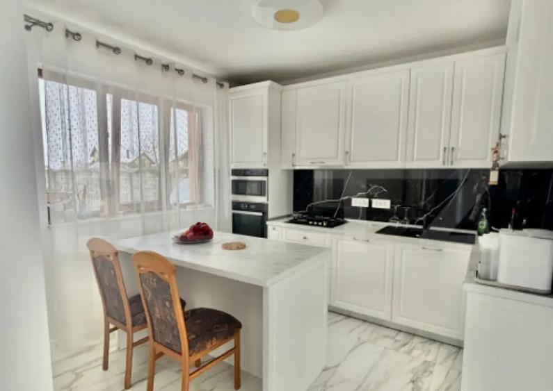 CASA INDIVIDUALA! 5 CAMERE, TEREN 730 MP, LOCA?IE BUNA, - 1