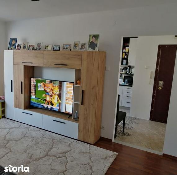 Vand apartament 4 camere etaj 3 Cantemir! - 1