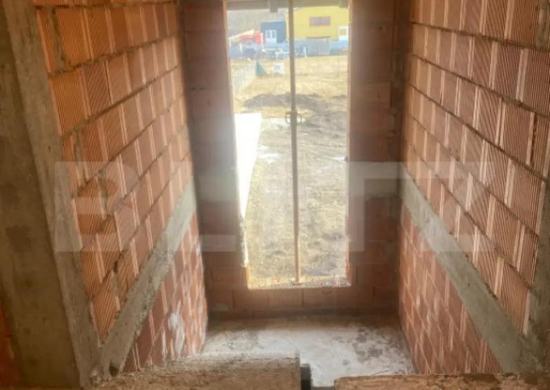 Casa cu etaj la rosu, 140 mp utili, 400 mp teren, zona Lisau - 2