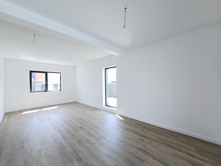 Vila individuala cu piscina si fireplace - 4 camere - 3 bai - dressing - 4