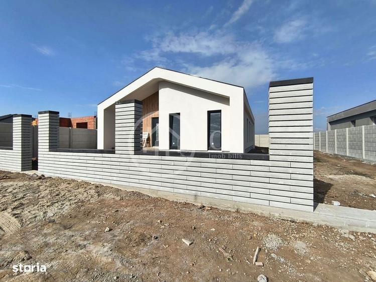 Casa de vanzare cu 4 camere in Santandrei, Bihor - 1