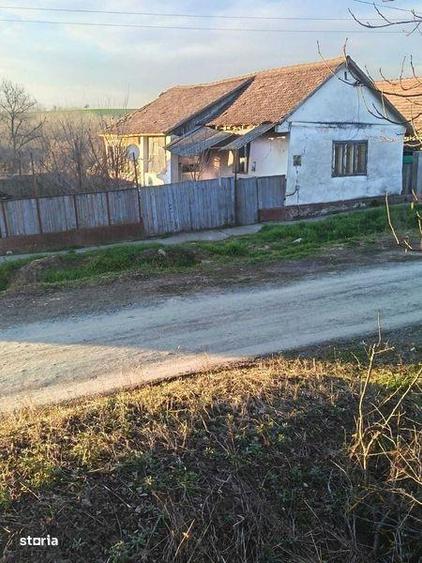 Casa de vanzare mai multe detali la nr de telefon - 7
