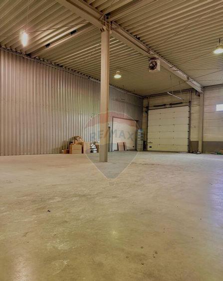 Hala de inchiriat cu birouri in zona Micalaca - 11