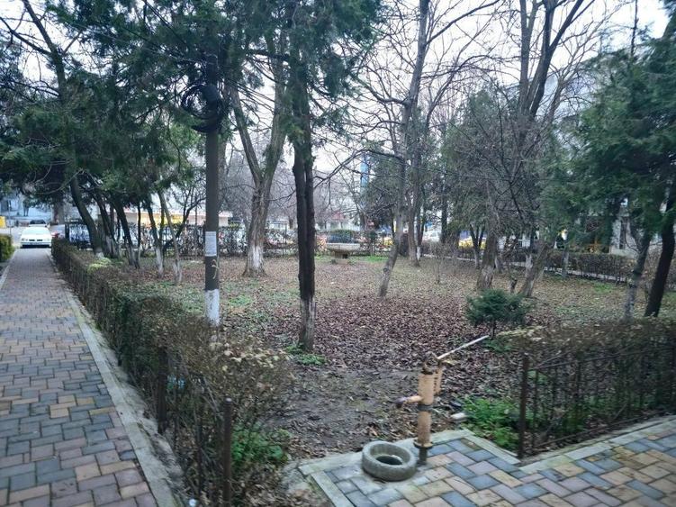 Inchiriez apartament cu doua camere pe str Banca-Nationala - 4