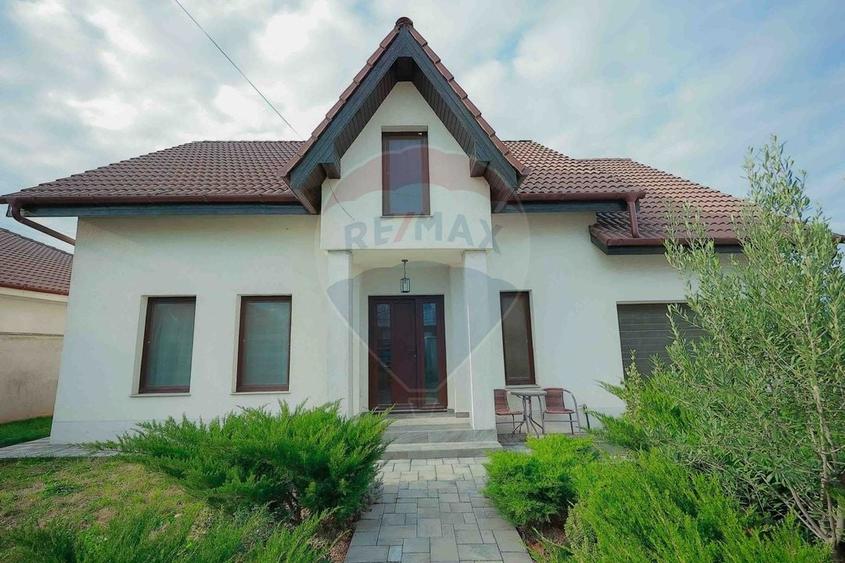 Casă 4 Camere cu Garaj, Construită de Proprietar, Cartier Episcopia - 44