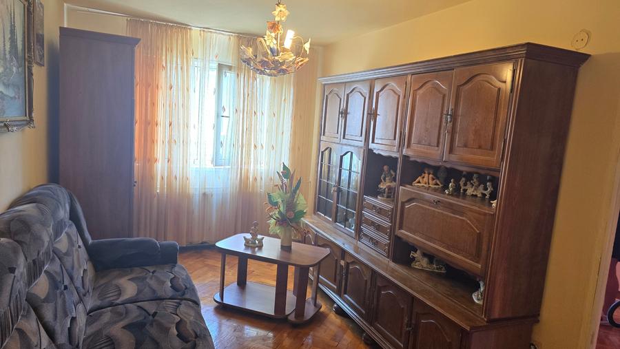 Vand apartament cu 2 camere in Deva, zona Dacia, etaj 2, mobilat, utilat - 1
