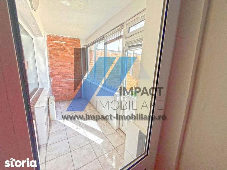 Apartament cu 3 camere decomandat în 1 Mai