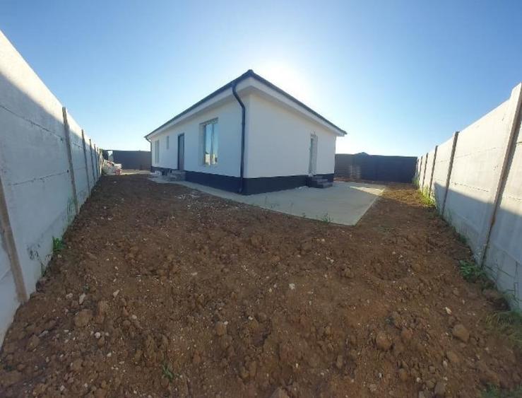 Casă cu 3 camere cu Teren 320 Mp în Vârteju