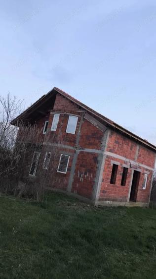 Casă cu Teren 1100 Mp în Dudeștii Vechi