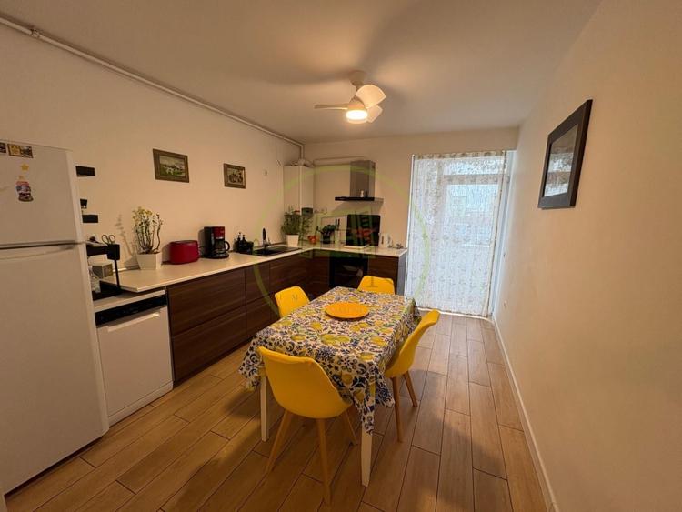 Apartament cu 3 camere semidecomandat, mobilat în Șelimbăr
