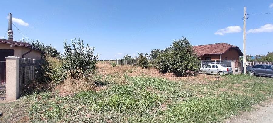 Teren de 800 mp, în Amara