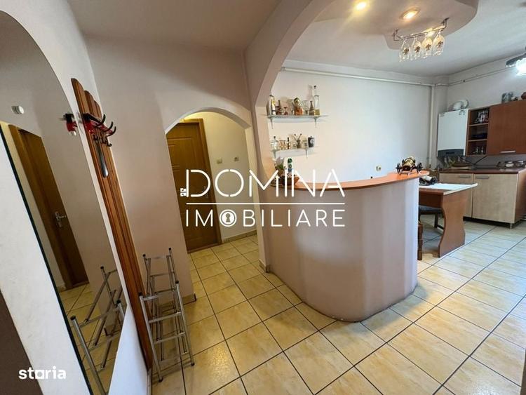 Apartament cu 4 camere decomandat în Central