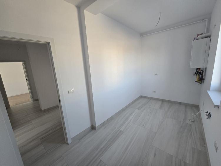 Apartament cu 2 camere decomandat în Giroc
