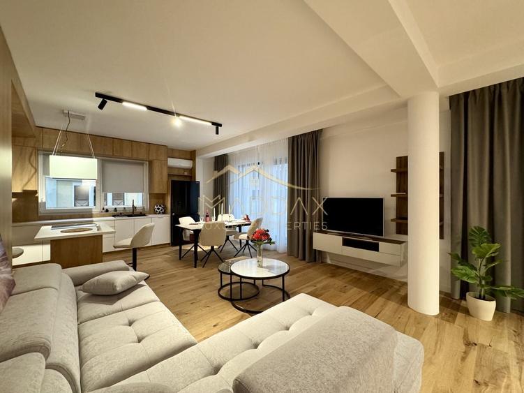 Apartament cu 4 camere decomandat, mobilat în Iancu Nicolae