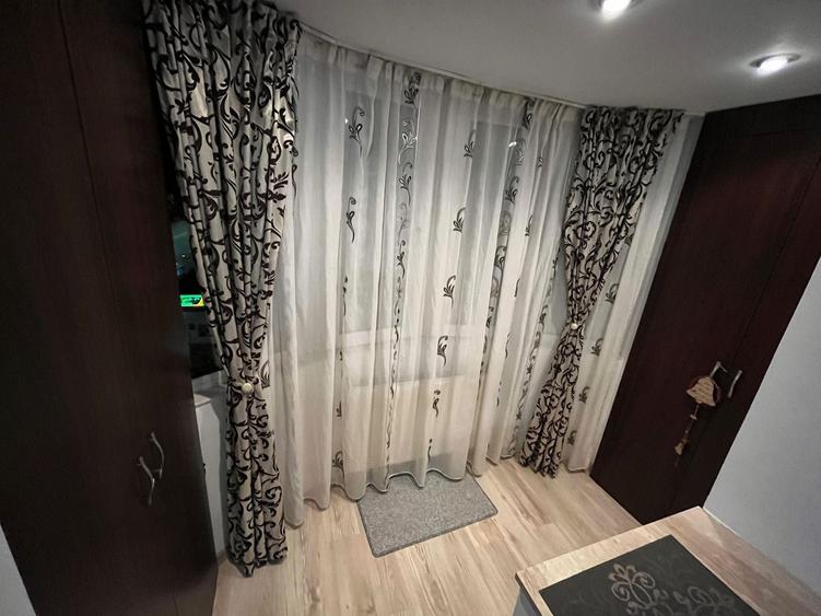 Garsonieră decomandată în Exterior Vest