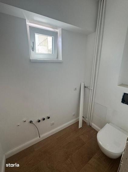 Apartament cu 3 camere decomandat în Calea București