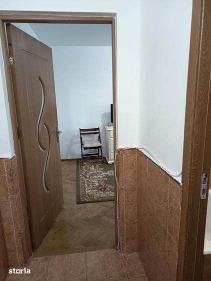 Apartament cu 2 camere în Podu Roș