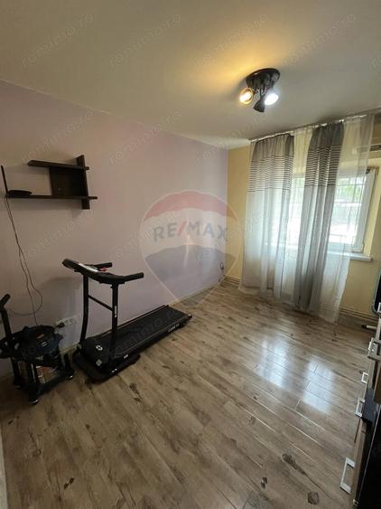 Apartament cu 3 camere decomandat în Gorjului