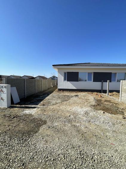 Vand duplex 1/2 finalizat in Bucovat 98000+ Tva - 1