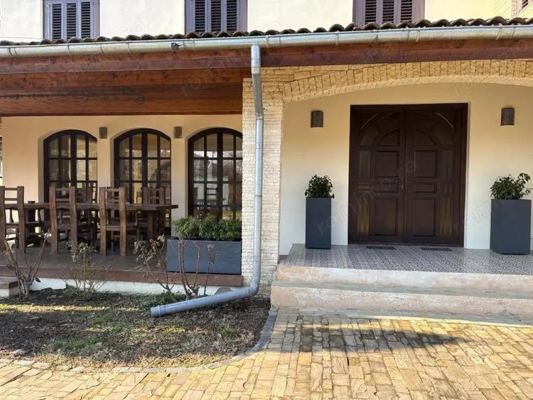 Vila exclusivista cu 6 camere, piscina si gradina Baneasa - 7