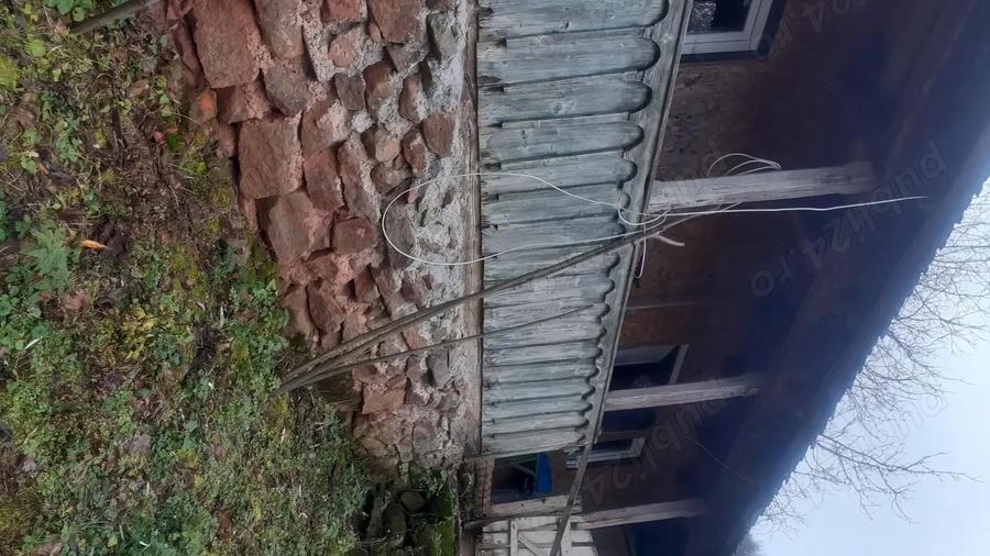 Vand casa ?araneasca din lemn. - 2