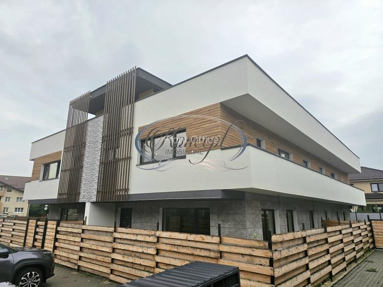 Casa de vanzare tip cvadruplex semifinisata zona Parcului Poligon, Floresti