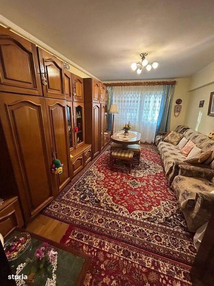 De vanzare apartament cu 3 camere,balcon,debara, renovat - 9