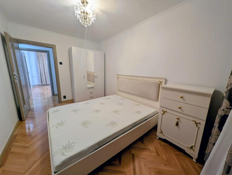 Renovat,mobilat si utilat,totul nou,bloc izolat,curat,la 3 min-metrou,5 min-parc - 6