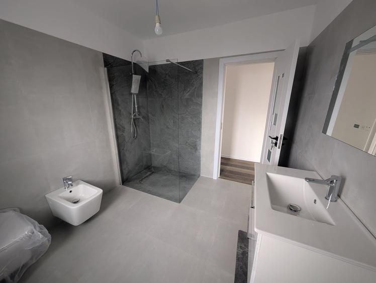 Casă individuală cu 4 camere cu Teren 350 Mp în Nord