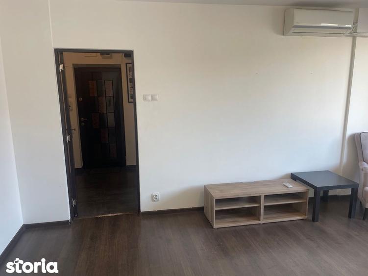 Apartament 2 camere, balcon ?i lift, Sector 4 - 7