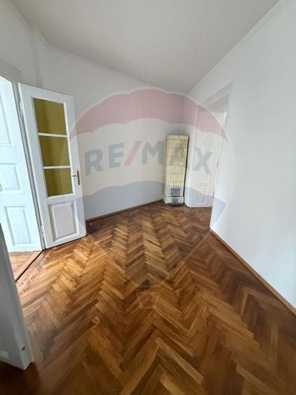 Spațiu comercial  sau de birouri ultracentral - 9