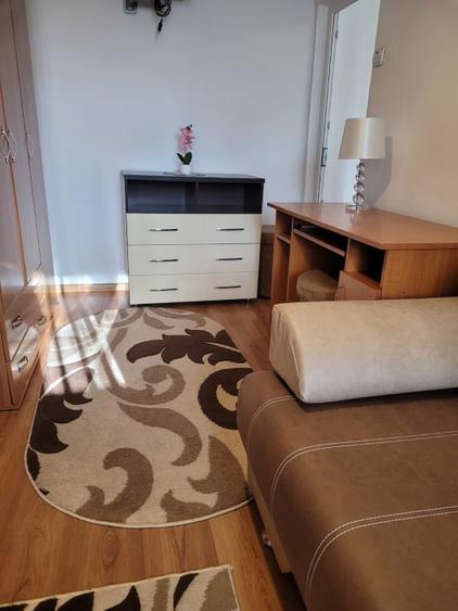 Apartament cu 2 camere de închiriat  - 7